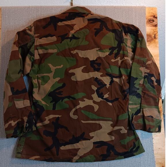 Army Vintage Combat Uniform Jacket Medium-Short Woodland Camo Hot Weather Y2K - Picture 7 of 12